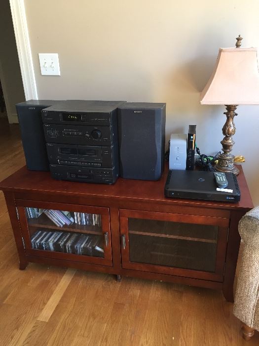 Sony Stereo with Speakers/Entertainment Stand