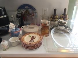 Assorted Kitchenware