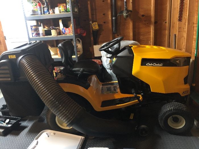 Cub Cadet XT-1 Enduro Series Tractor with bagger                                         133 hours - $1500