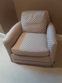 Super comfy arm chair