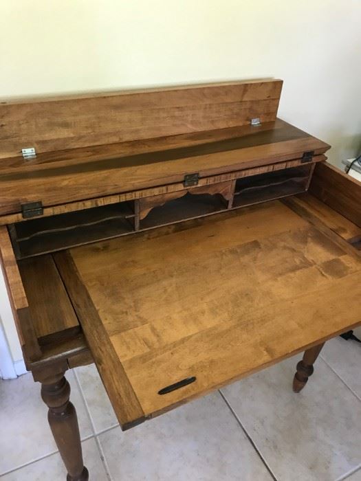 DESK HAS PULL OUT TOP.
