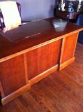 Classic Desk