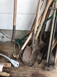 gardening tools