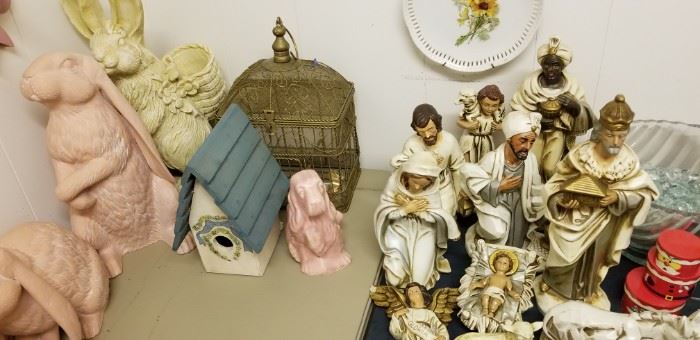 Vintage large nativity pieces