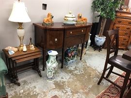 Imperial Chinese floor vase w/roosters