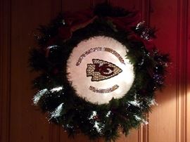 Fiber optic Chiefs wreath.
