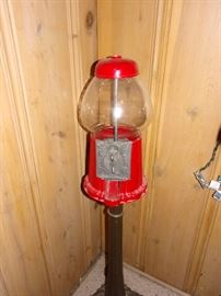 Bubble gum machine, works!