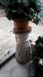 Plaster plant stand