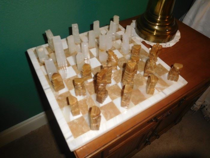 Onyx chess set