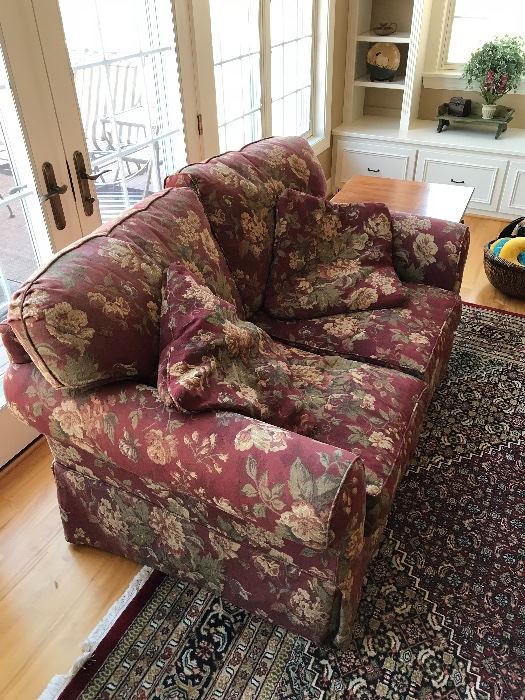 Like new very comfortable matching love seat