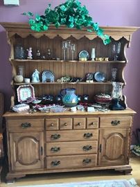 Beautiful buffet/hutch
