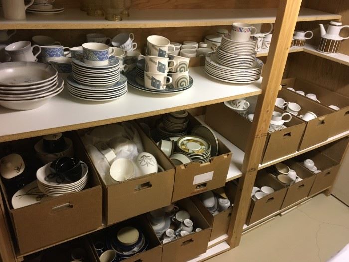 Maybe in this room or that room. Yes, styles, shapes, and sizes. And colors, so many colors and patterns. Yes, were talking dishes.