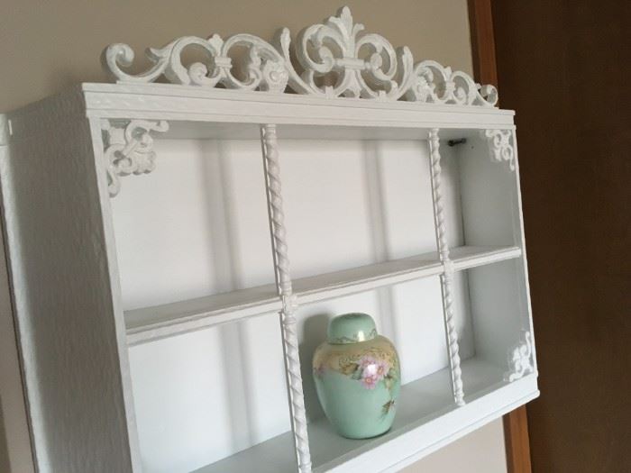 Accentuate a empty wall with this whimsical wall piece.