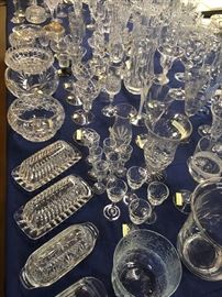The crystal just "sparkles" and shows that extra fancy look to any deco in a home.