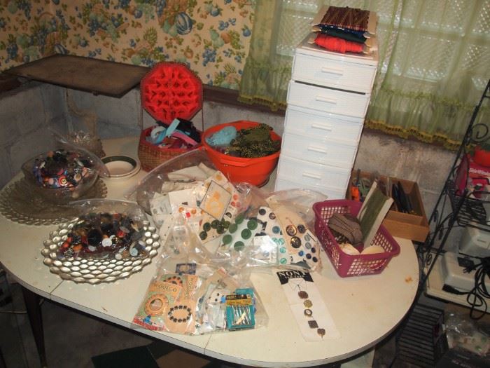 Vintage buttons & sewing notions