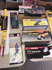 ANGLE GRINDERS