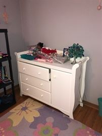 WHITE DRESSER
