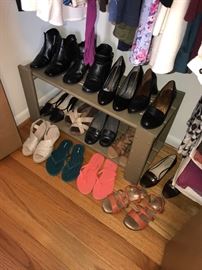 WOMENS SHOES
