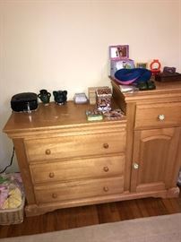 KIDS DRESSER