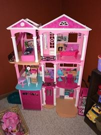BARBIE DREAM HOUSE WITH FURNITURE