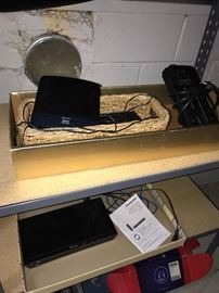 WIRELESS ROUTER, DVD PLAYERS