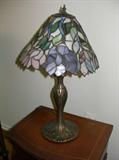 TIFFANY STYLE LAMP