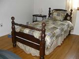 VINTAGE BED