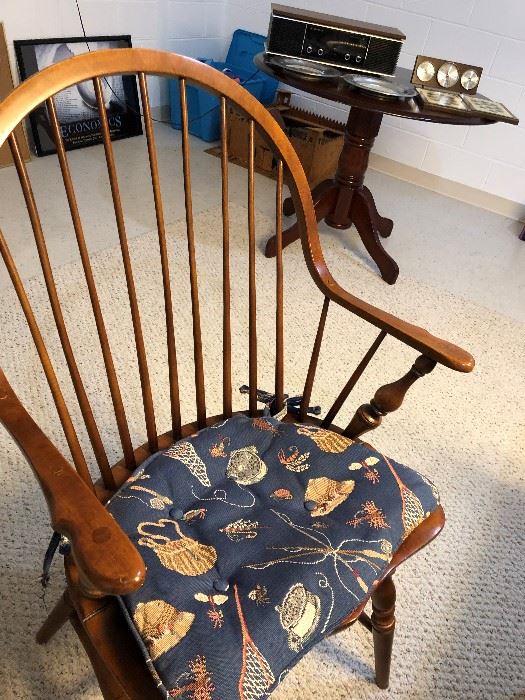 Chair that goes with game table.  LARGE berber room size rug.