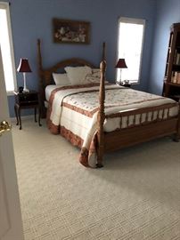 Queen bed.