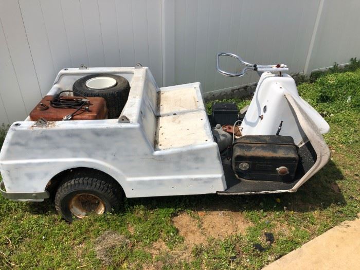 Harley Davidson golf cart - as is $100 or best offer. Please call if interested.