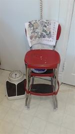 vtg stool/seat