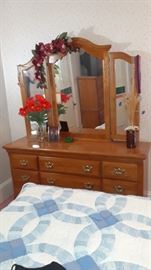 Gorgeous dresser with mirrors