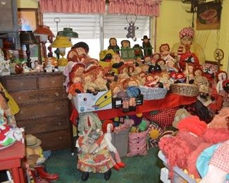 Raggedy Ann Room Overview