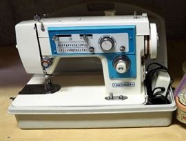 Dress Maker Portable Electric Sewing Machine With Hard Carrying Case And Sewing Notions