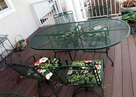 Steel 6' Oval Patio Table With Swivel Rocker Chairs And Cushions, Qty 4