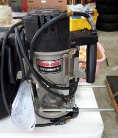 Porter Cable Electric Plunge Router Model #7539 Variable Speed Includes Carrying Case With Router Bits