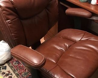 1 of 2 Office Chairs