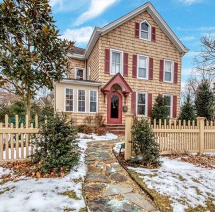 BEAUTIFUL HISTORIC HOME