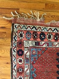 Measures 3’3” x 5’ 2”. 