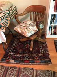 Measures 3’3” x 3’3”. 