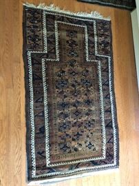 Measures 2’11” x 5’. 