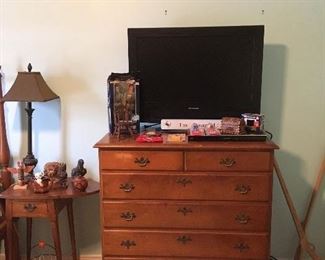Vintage Dresser. TV.Lamp.