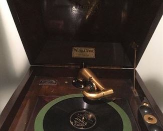 Antique Victor Victrola