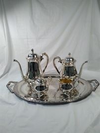 Silverware service set