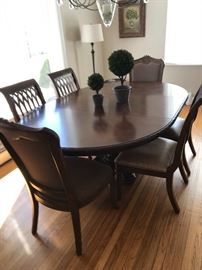 Dining room table w/6 chairs