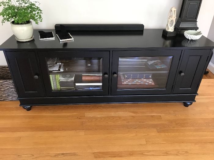 Media cabinet