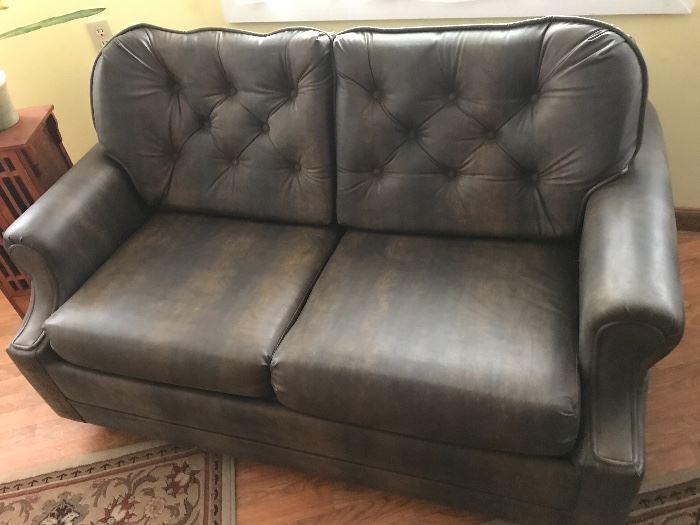 Love seat
