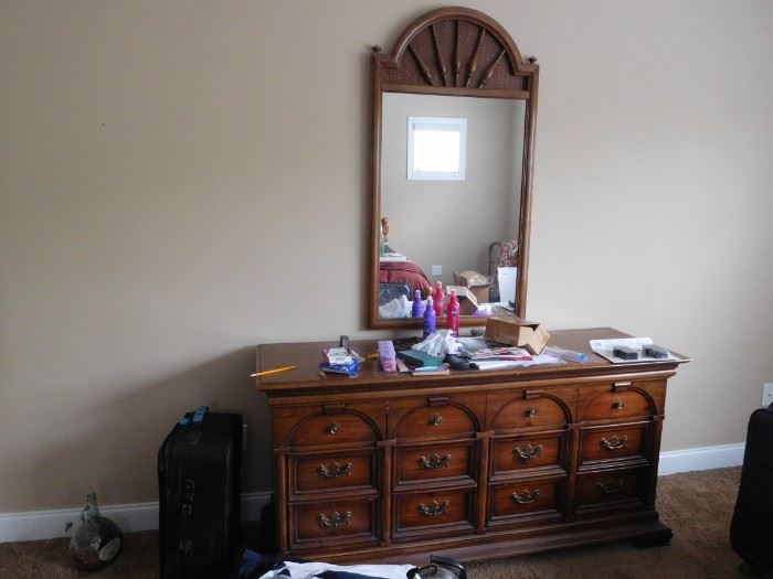 Thomasville Dresser and Mirror 