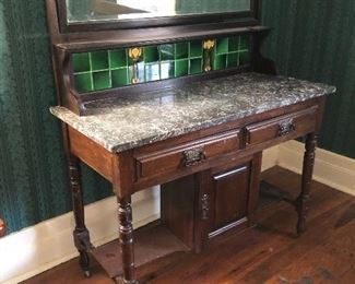 Phenomenal walnut Art Nouveau wash stand with mirror