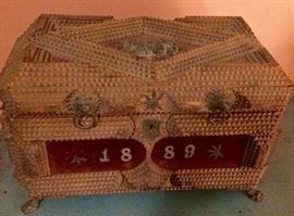 Tramp art box
